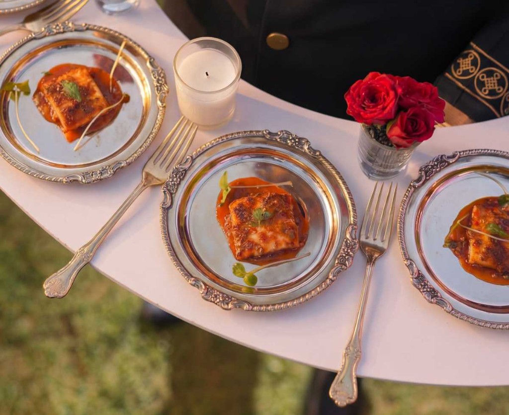 Bhandari outdoor dining service on the estate lawns