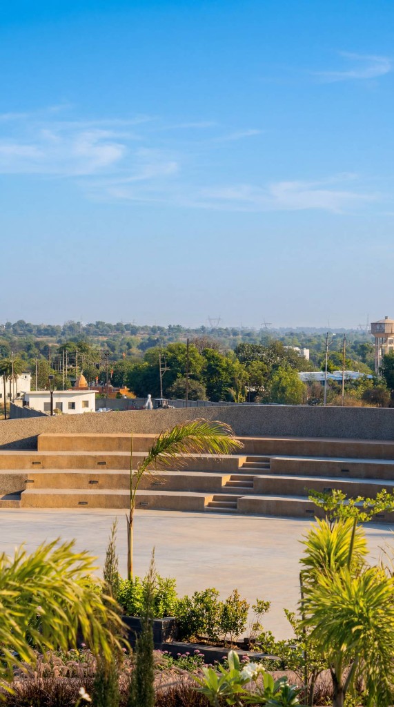 Amphitheatre at Beverly Hills