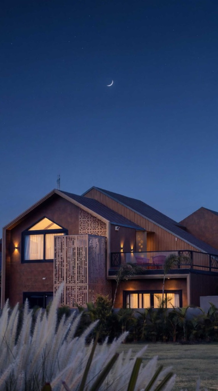 Instagram reel — Beverly Hills villa at night