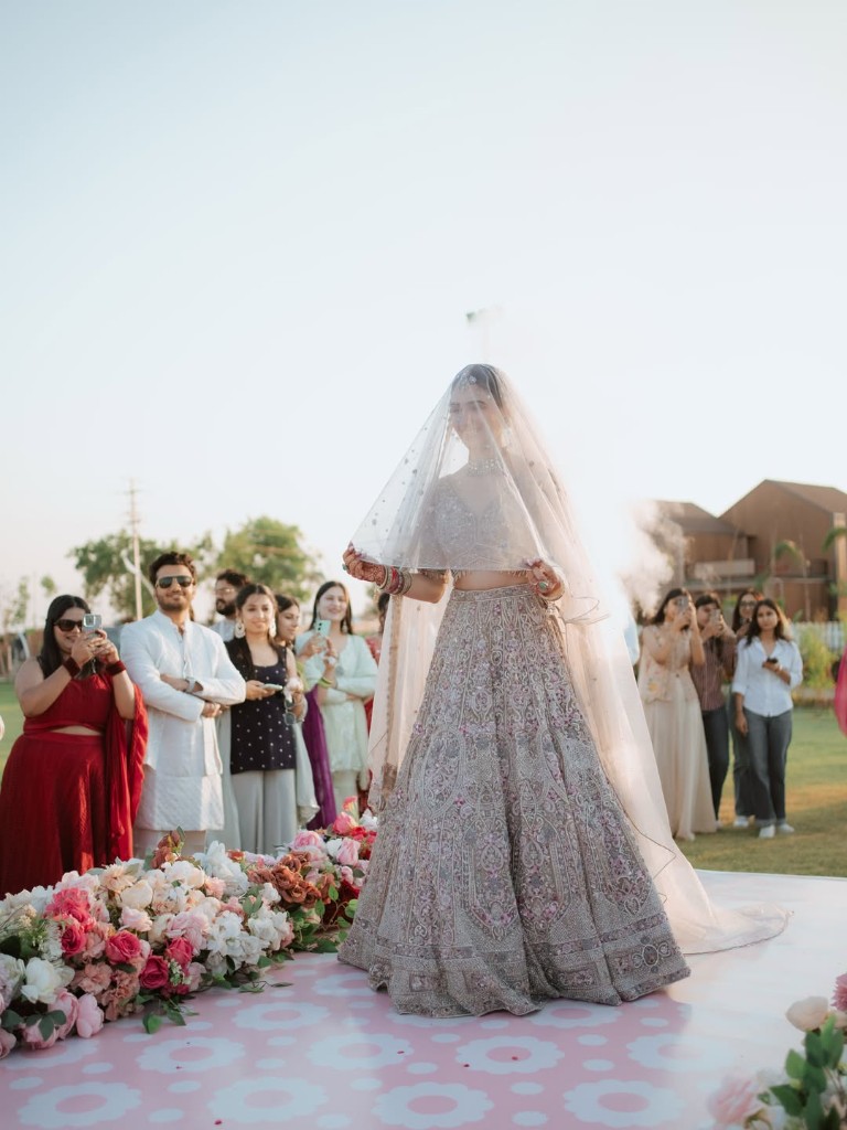 Bride at mehendi morning on Palm Grove Lawn, Beverly Hills